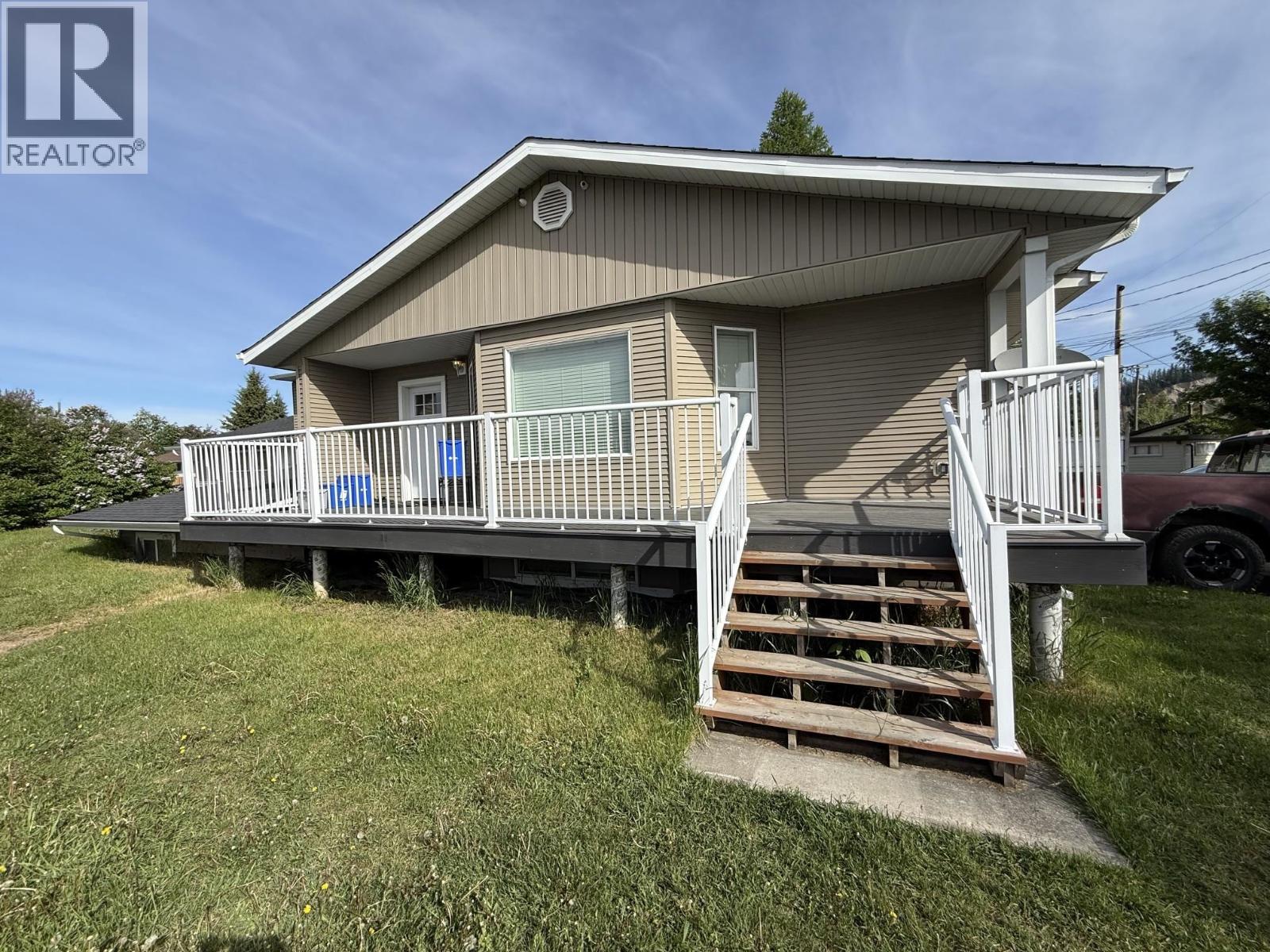Front exterior of 450 TOFIELD STREET · Prince George, BC