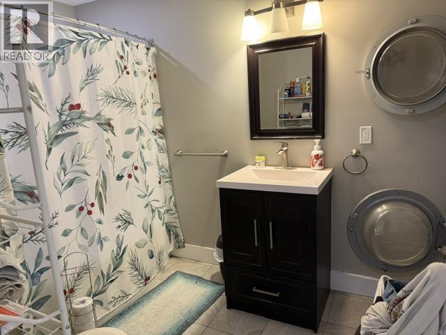 Photo 10 of 21 — 450 TOFIELD STREET · Prince George, BC
