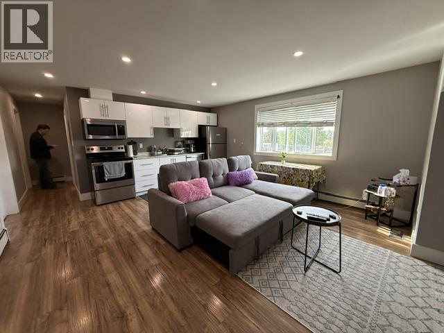 450 TOFIELD STREET - 4