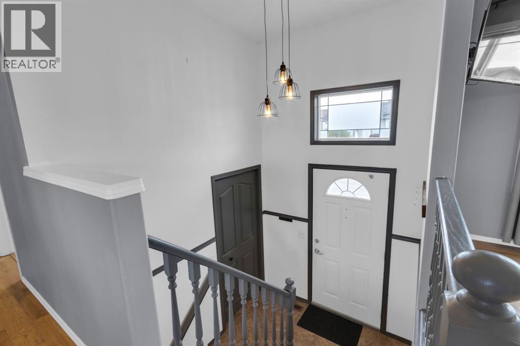 1918 Strathcona Terrace - Image 2