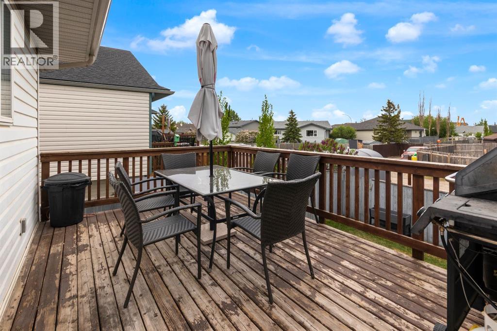 1918 Strathcona Terrace - 24