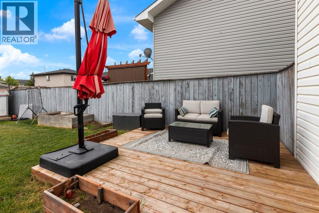 1918 Strathcona Terrace - 25