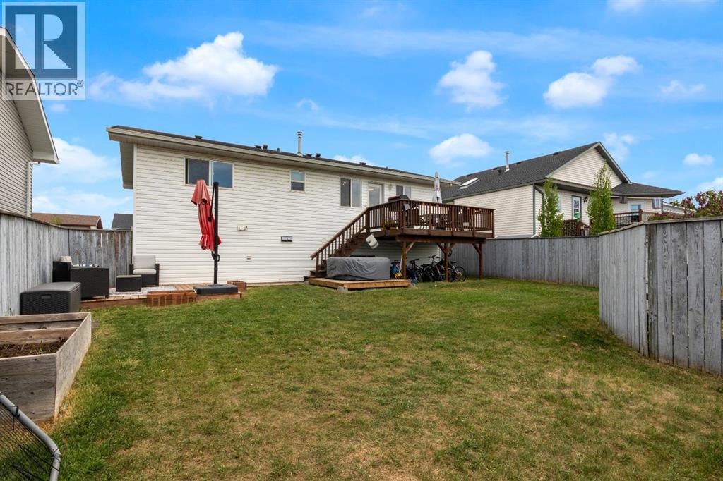 1918 Strathcona Terrace - 27