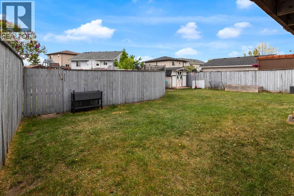 1918 Strathcona Terrace - 29