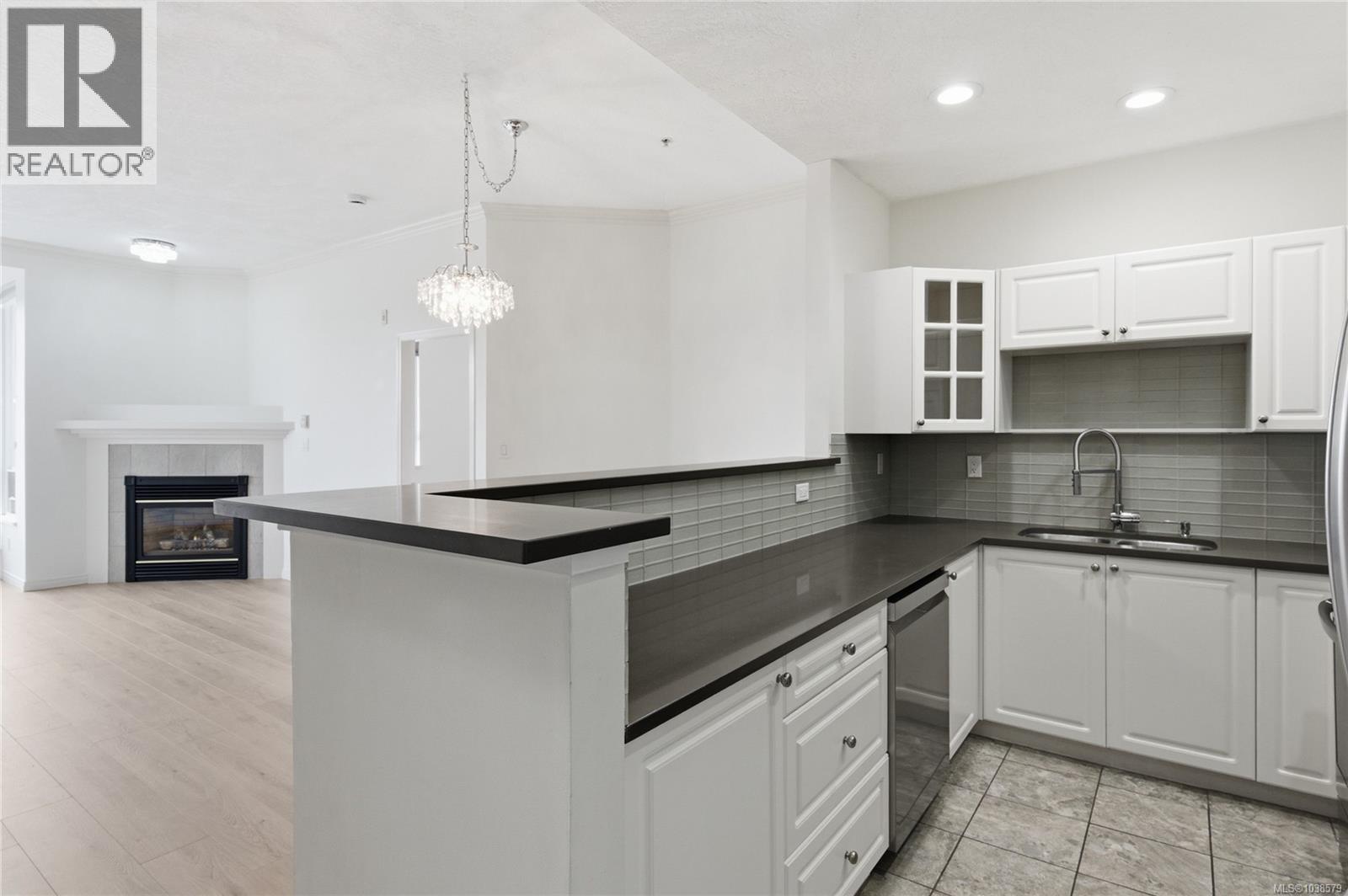 #409 380 Waterfront Cres - 14
