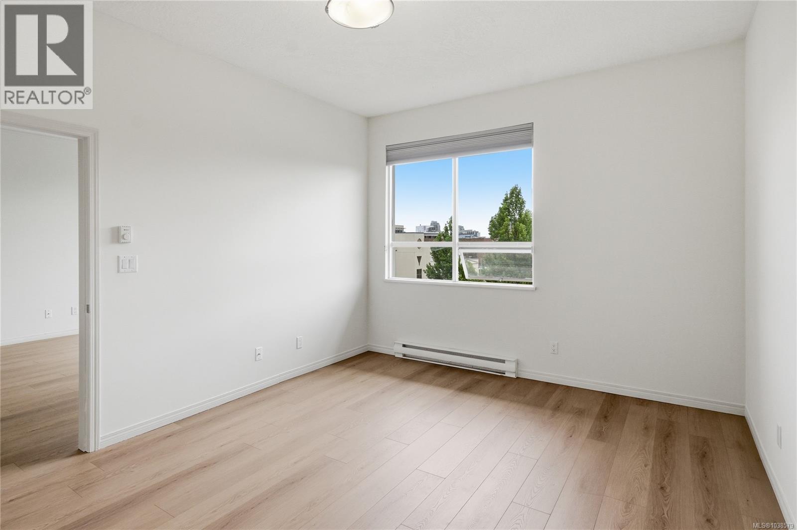 #409 380 Waterfront Cres - 20