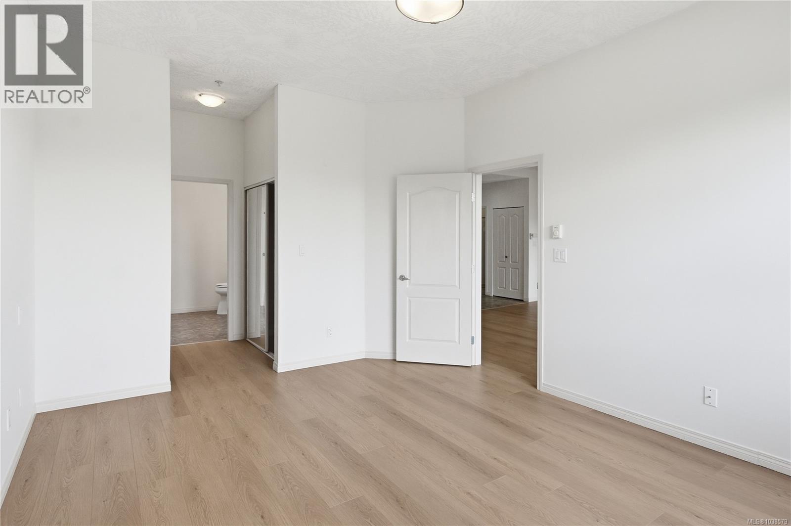 #409 380 Waterfront Cres - 21