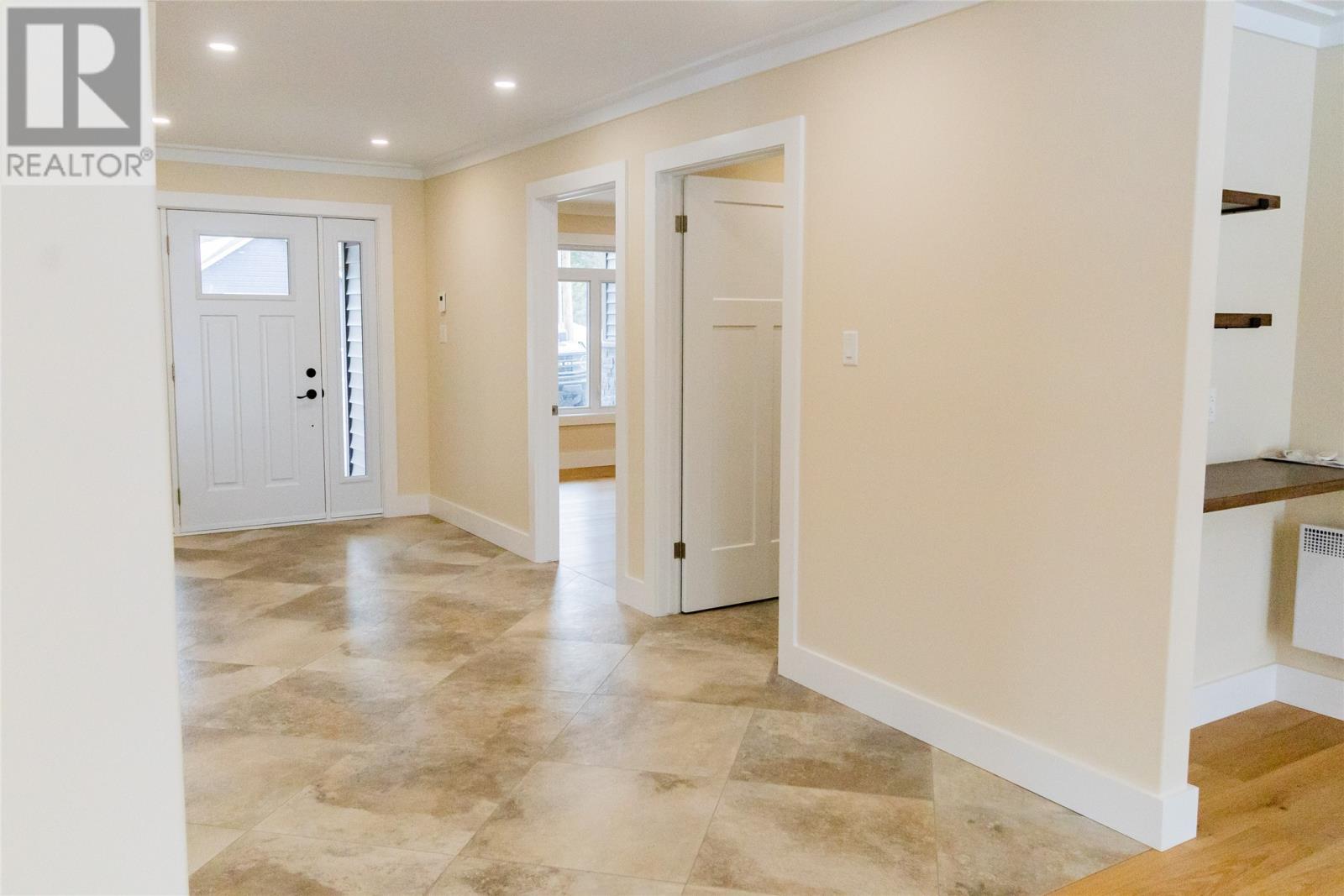6 Murdoch Drive - 19