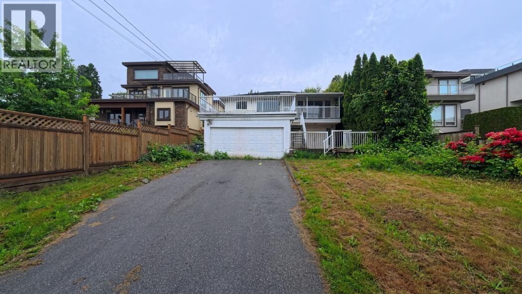 8 Bed, 3 Bath House for Sale in Vancouver – 2849 W KING EDWARD AVENUE, Vancouver – MLS# R3128044 - Image 10