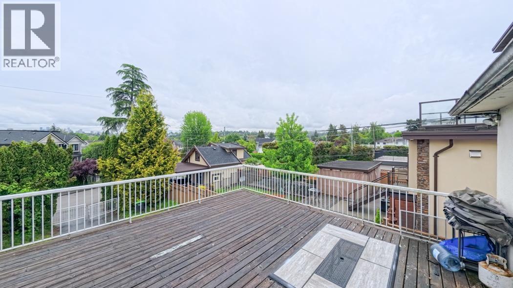 8 Bed, 3 Bath House for Sale in Vancouver – 2849 W KING EDWARD AVENUE, Vancouver – MLS# R3128044 - Image 12