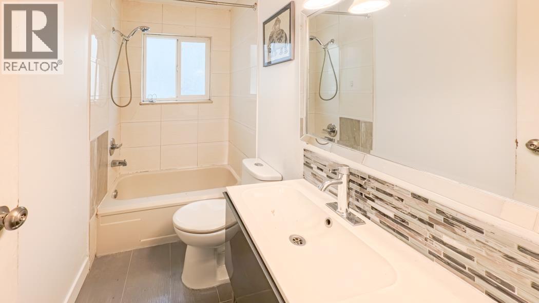 8 Bed, 3 Bath House for Sale in Vancouver – 2849 W KING EDWARD AVENUE, Vancouver – MLS# R3128044 - Image 15