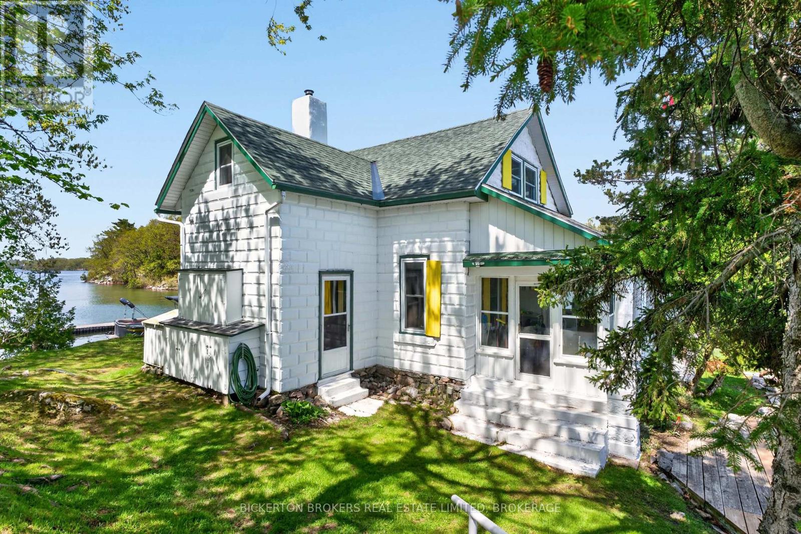 1 KITSYMENIE ISLAND - 13