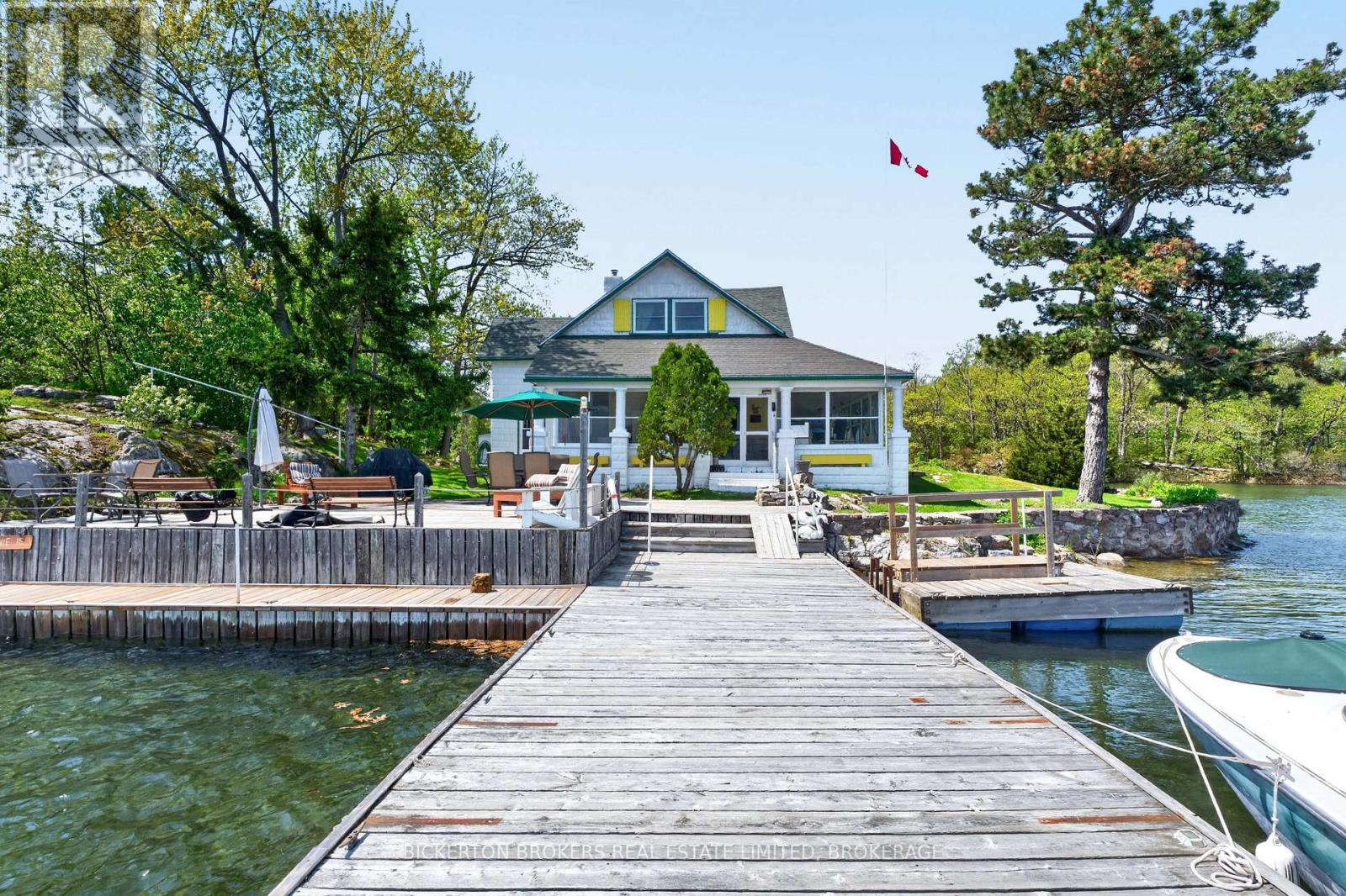 1 KITSYMENIE ISLAND - 17