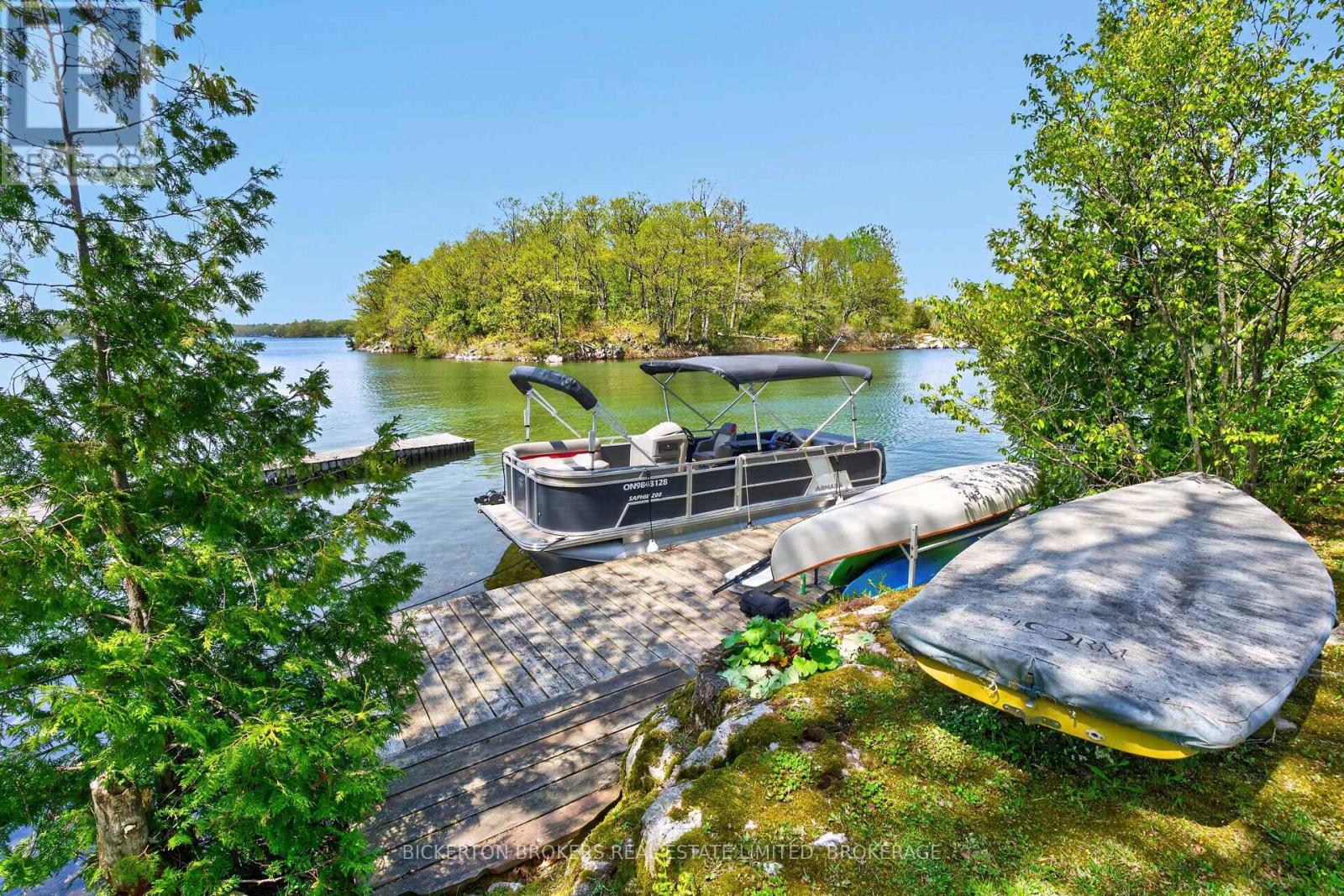 1 KITSYMENIE ISLAND - 23