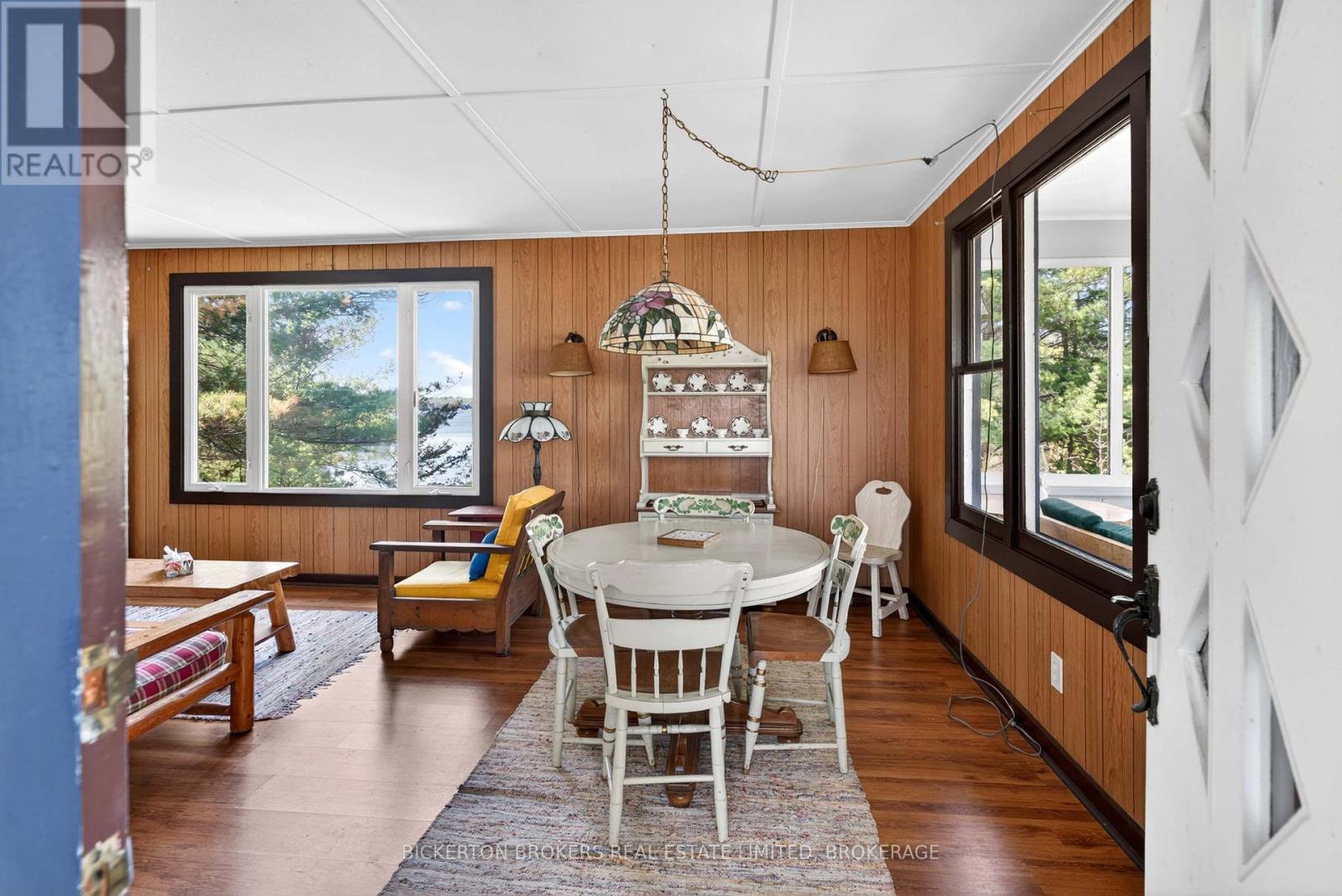 1 KITSYMENIE ISLAND - 25