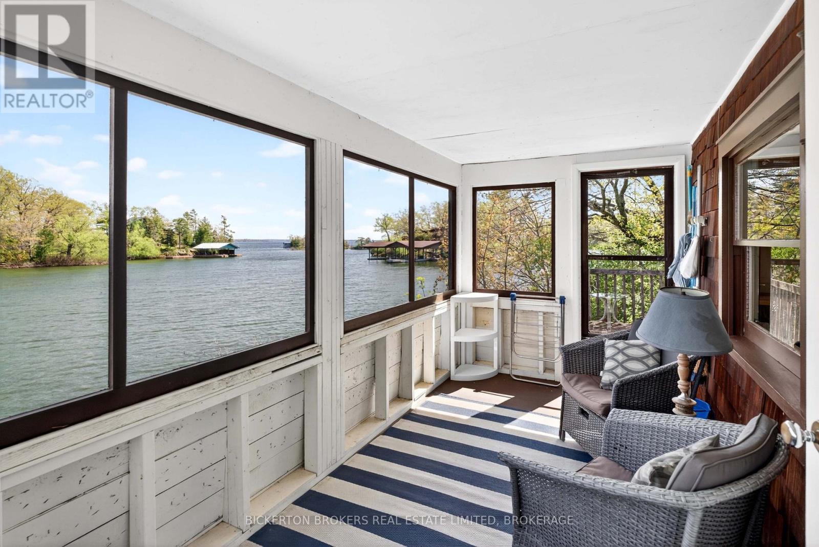 1 KITSYMENIE ISLAND - 30