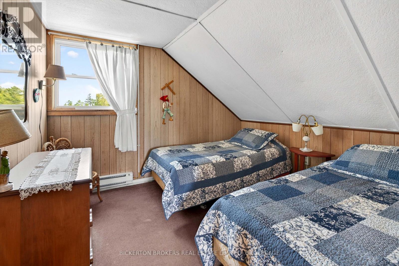 1 KITSYMENIE ISLAND - 45