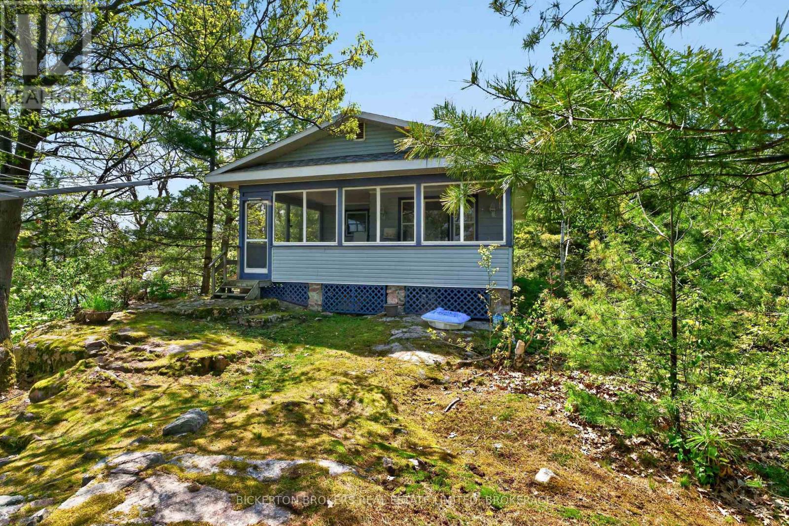 1 KITSYMENIE ISLAND - 8