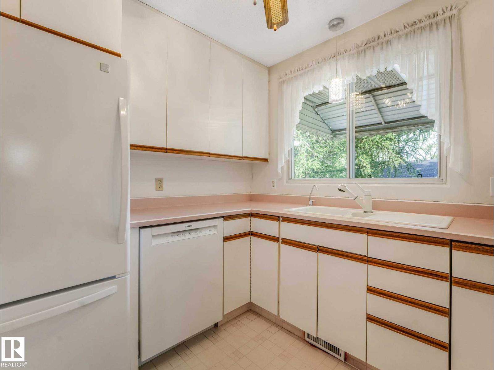 13411 DOVERCOURT AV NW - 24