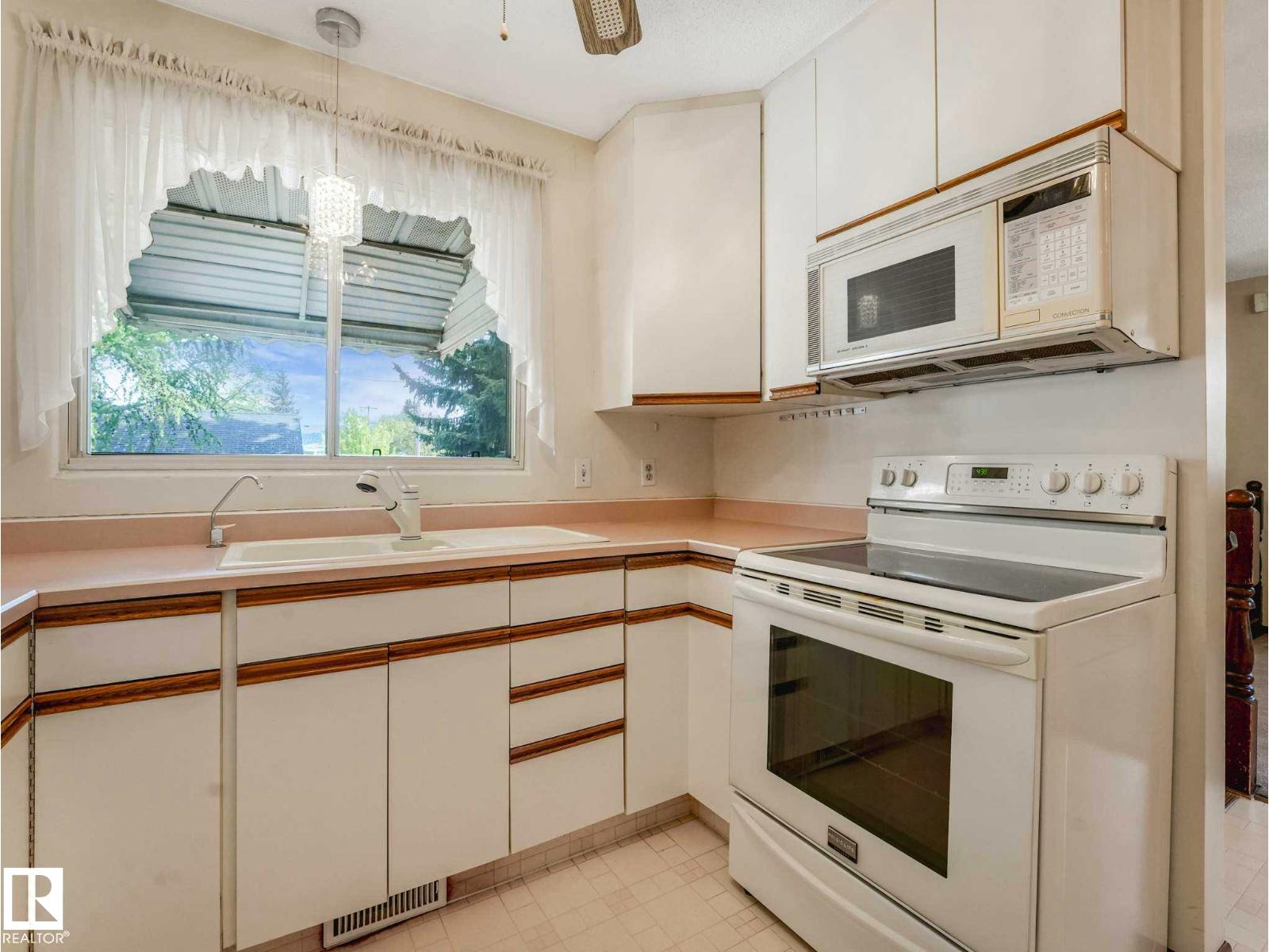 13411 DOVERCOURT AV NW - 23