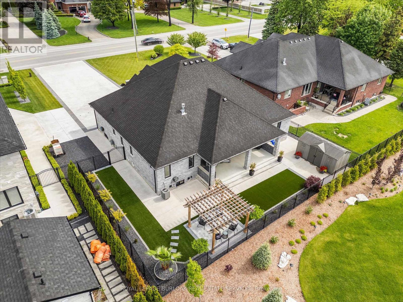 351 OLD TECUMSEH ROAD - 42
