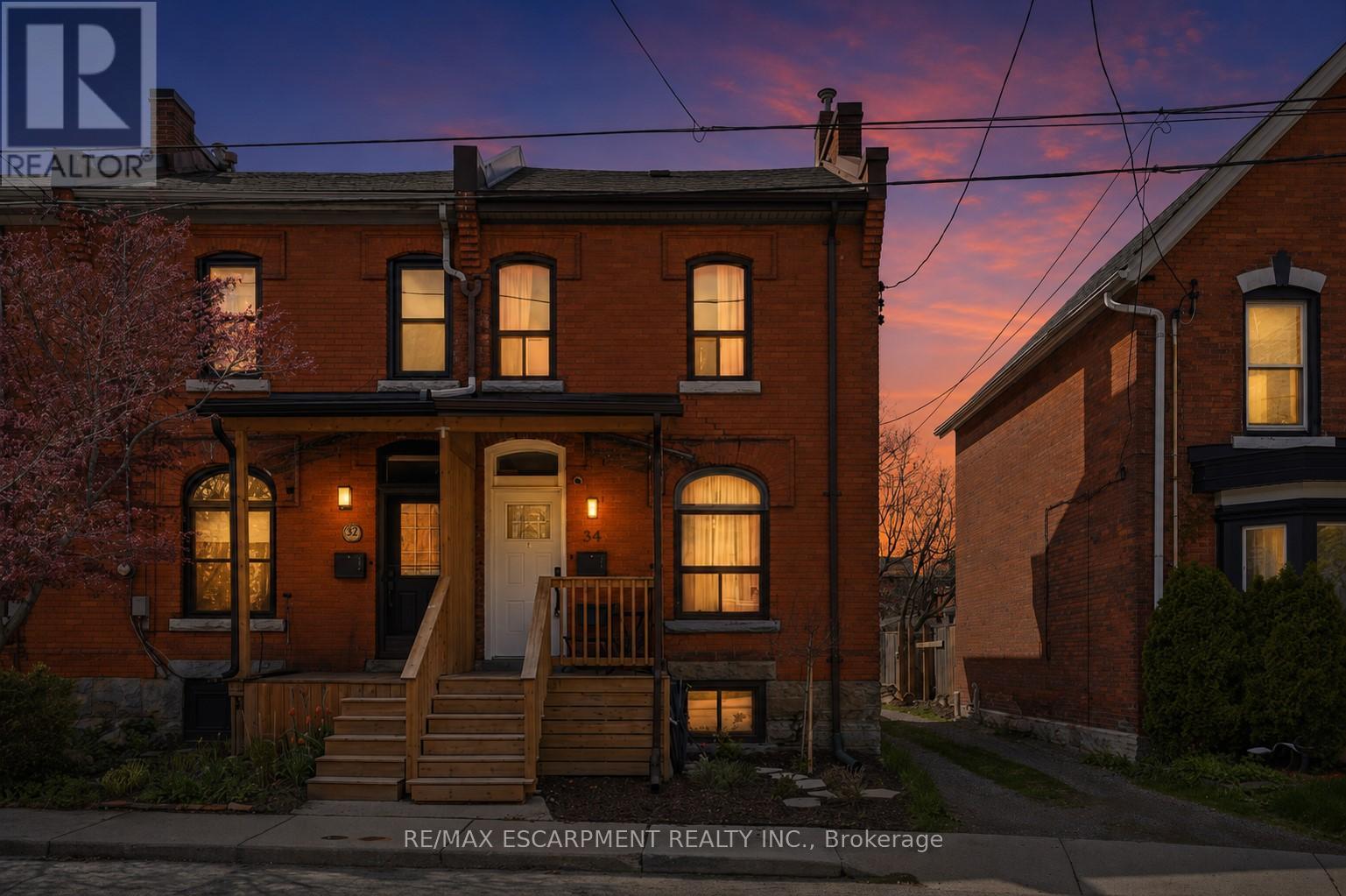 34 BAILLIE STREET - 1