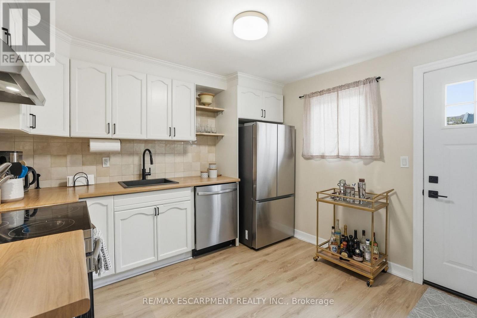 34 BAILLIE STREET - 14