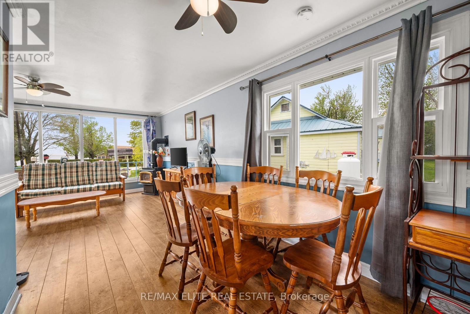 10 ALEXANDER AVENUE - 17