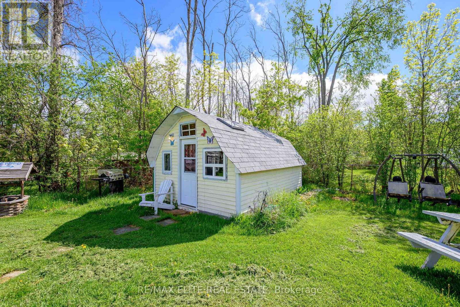 10 ALEXANDER AVENUE - 42