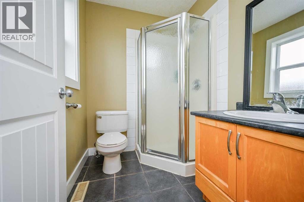 8821 113 Avenue - 11