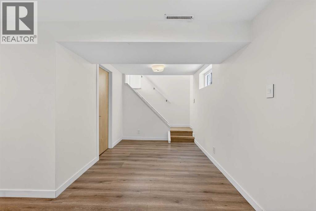 12 Glacier Drive SW - 19