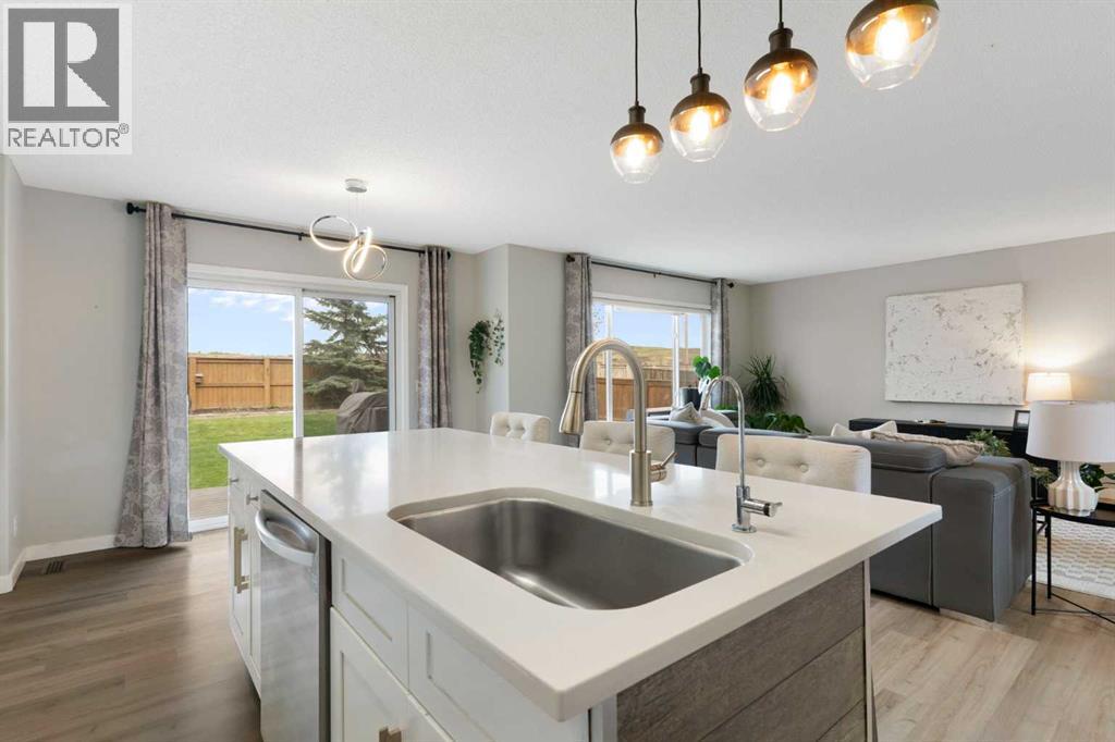 164 Royal Oak Heights NW - 13