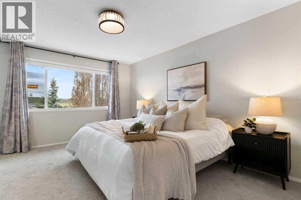 164 Royal Oak Heights NW - 32