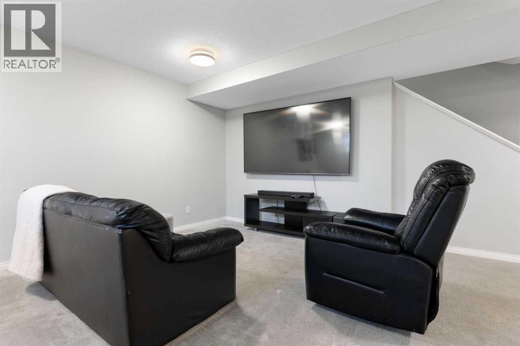 164 Royal Oak Heights NW - 40