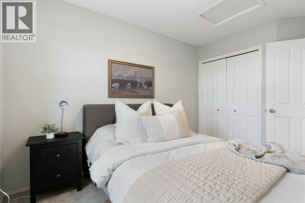 164 Royal Oak Heights NW - 28