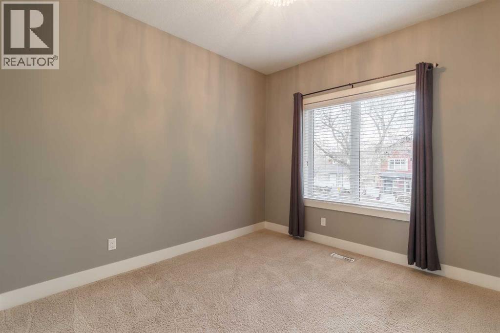 423 23 Avenue NW - 21