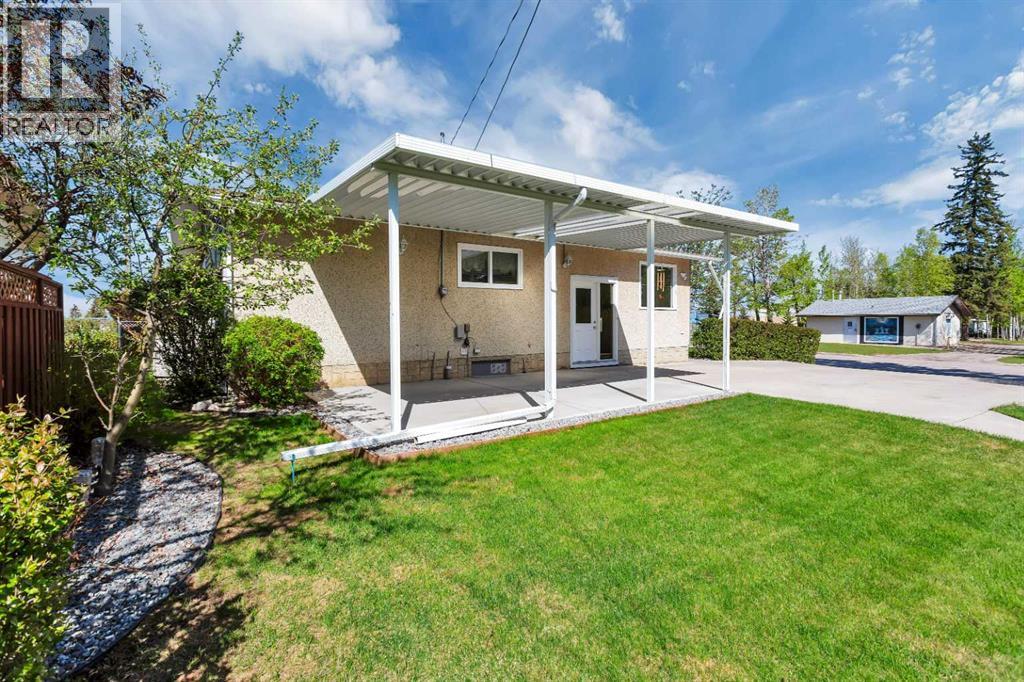 5435 54 Street — photo 34