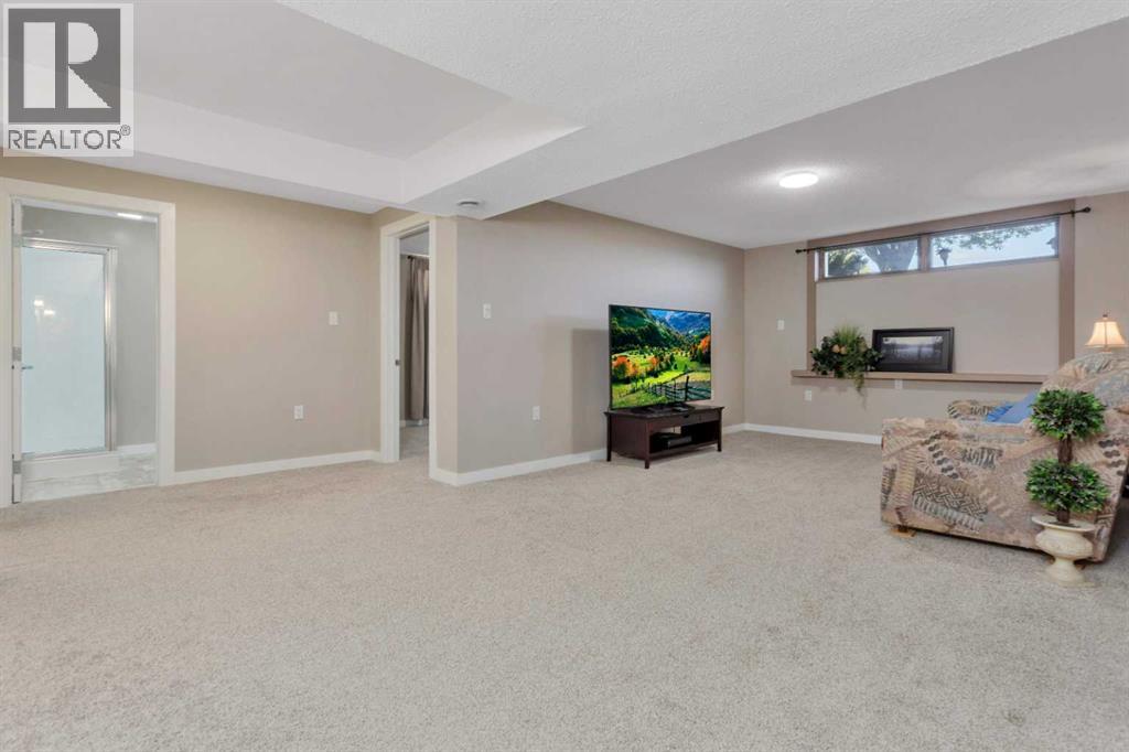 5435 54 Street — photo 22