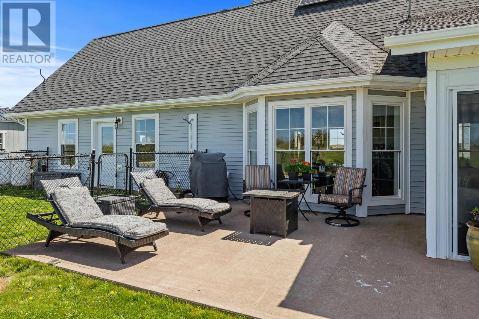 61 SEASIDE Drive - 39