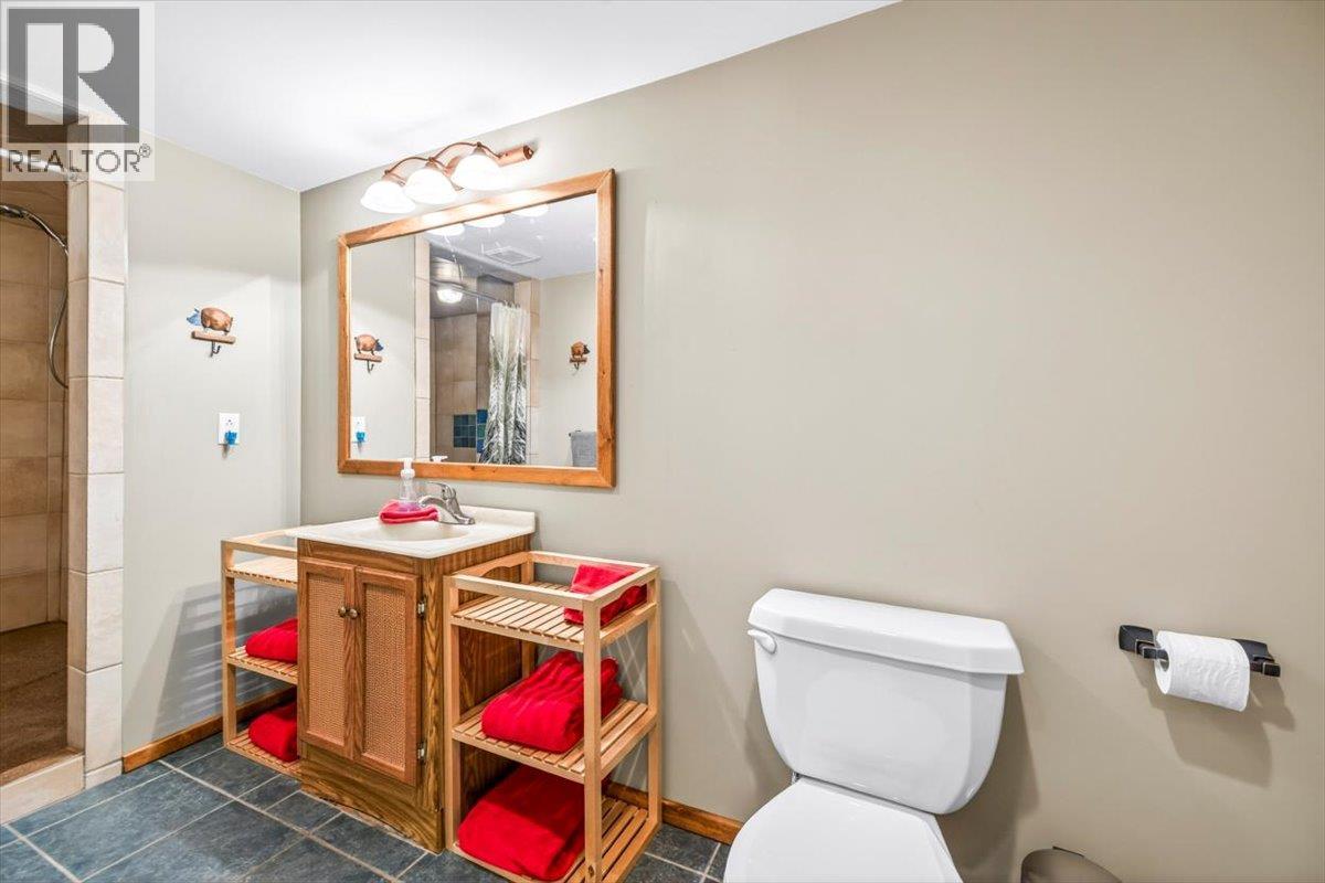 8 Mt Proctor Avenue - 60