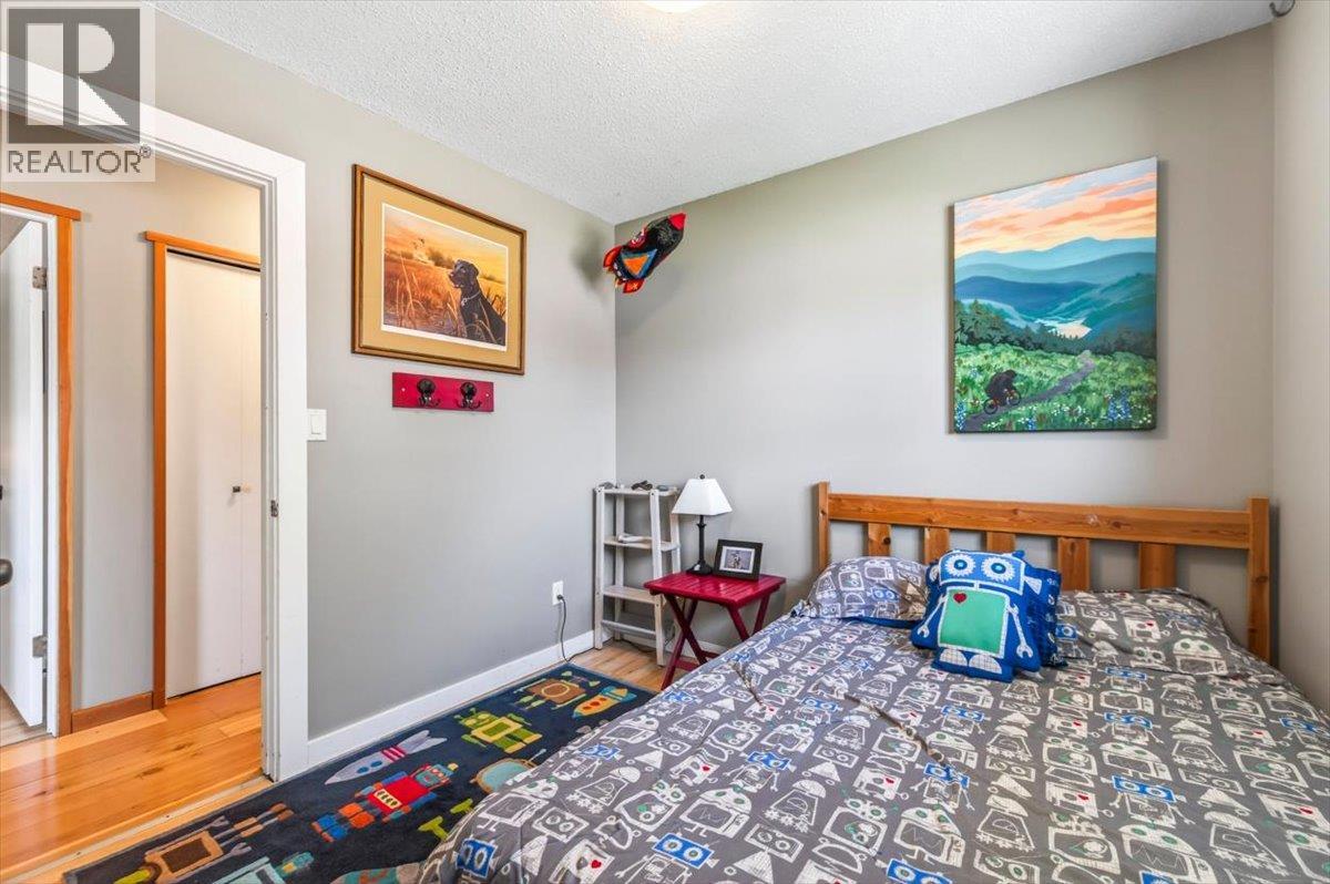 8 Mt Proctor Avenue - 48