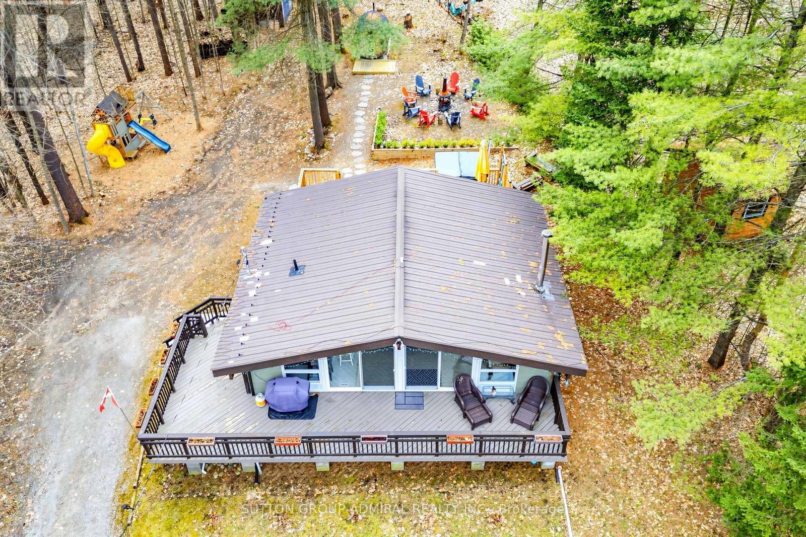 28 TIMCOURT DRIVE - 35