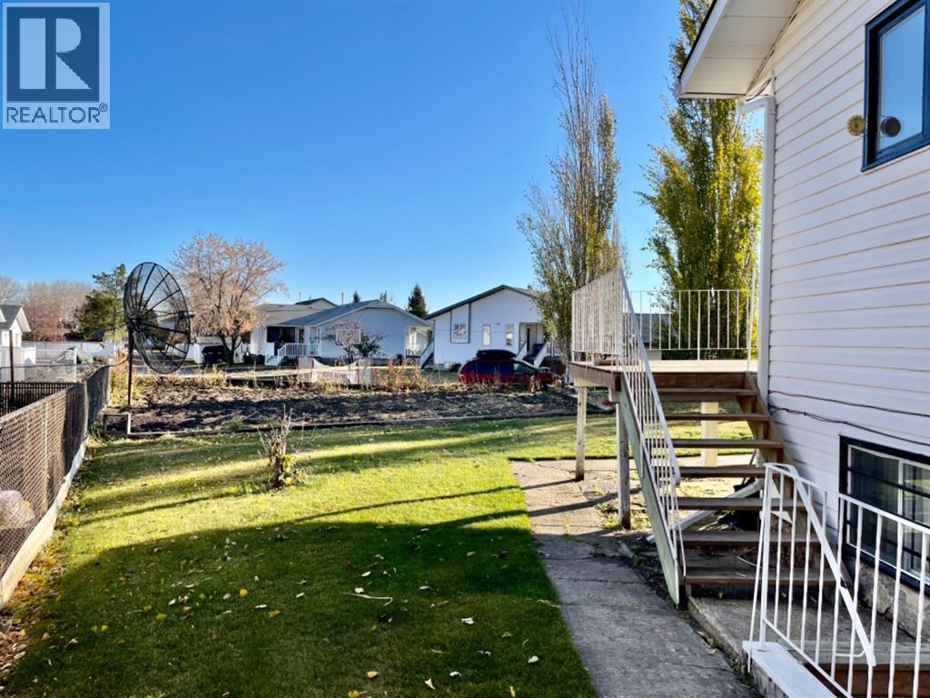 9303 93 Street - 24