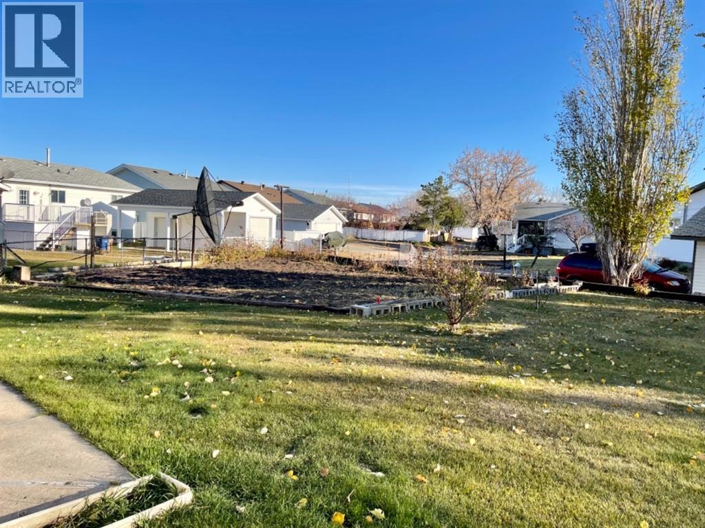 9303 93 Street - 26
