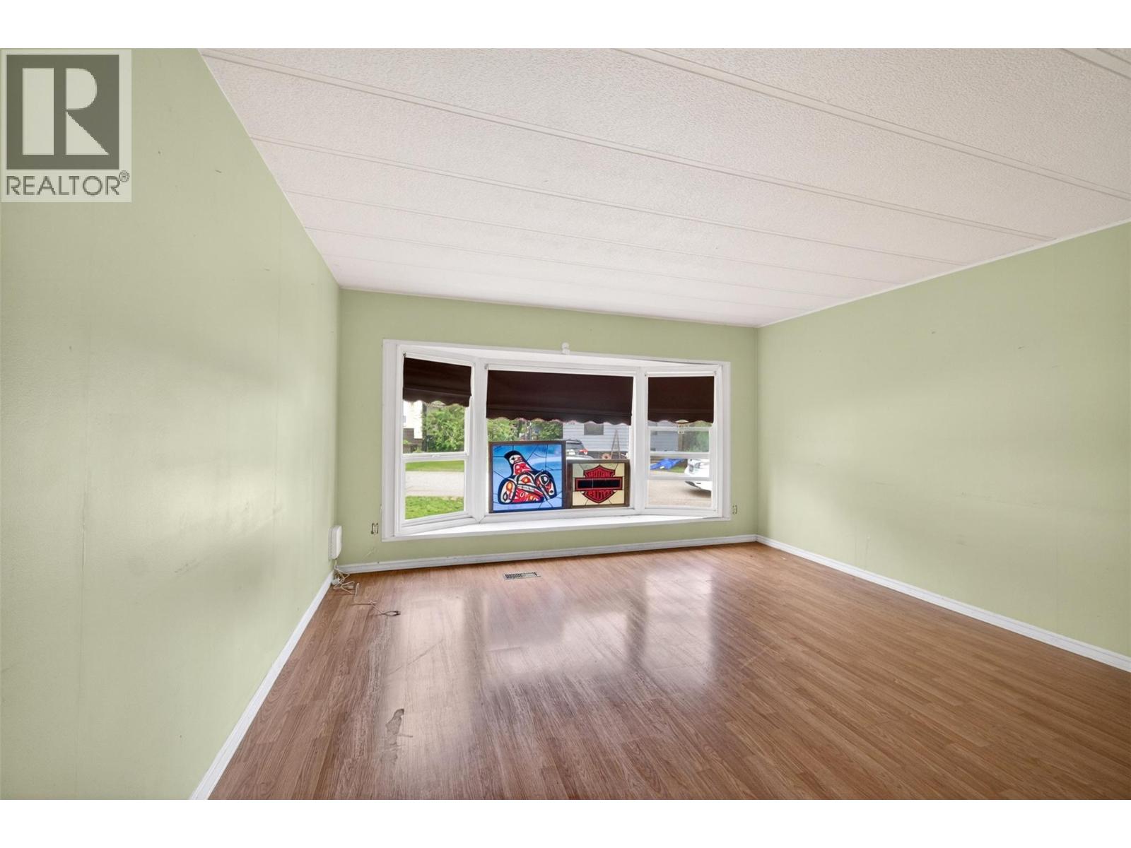 144 2500 97B Highway Southeast, Salmon Arm
