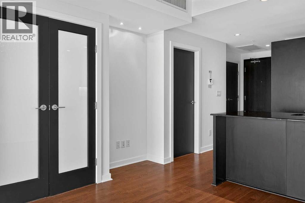 #1602 888 4 Avenue SW - 18