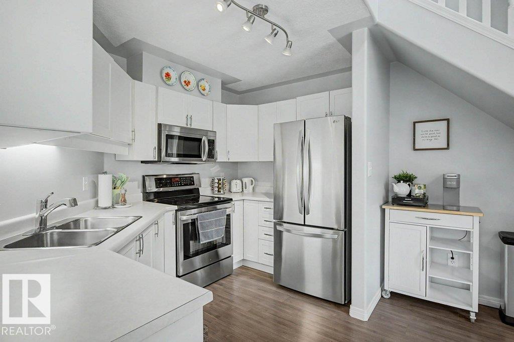 #401 10827 85 AV NW - 19