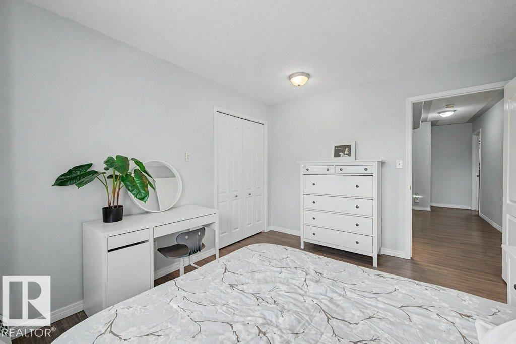 #401 10827 85 AV NW - 26