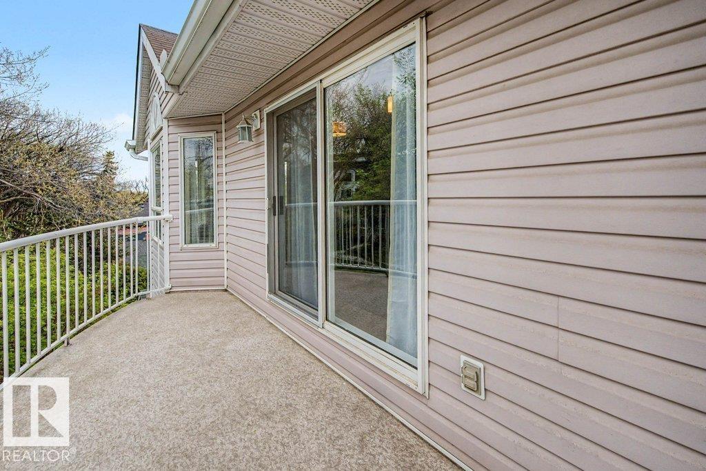#401 10827 85 AV NW - 36