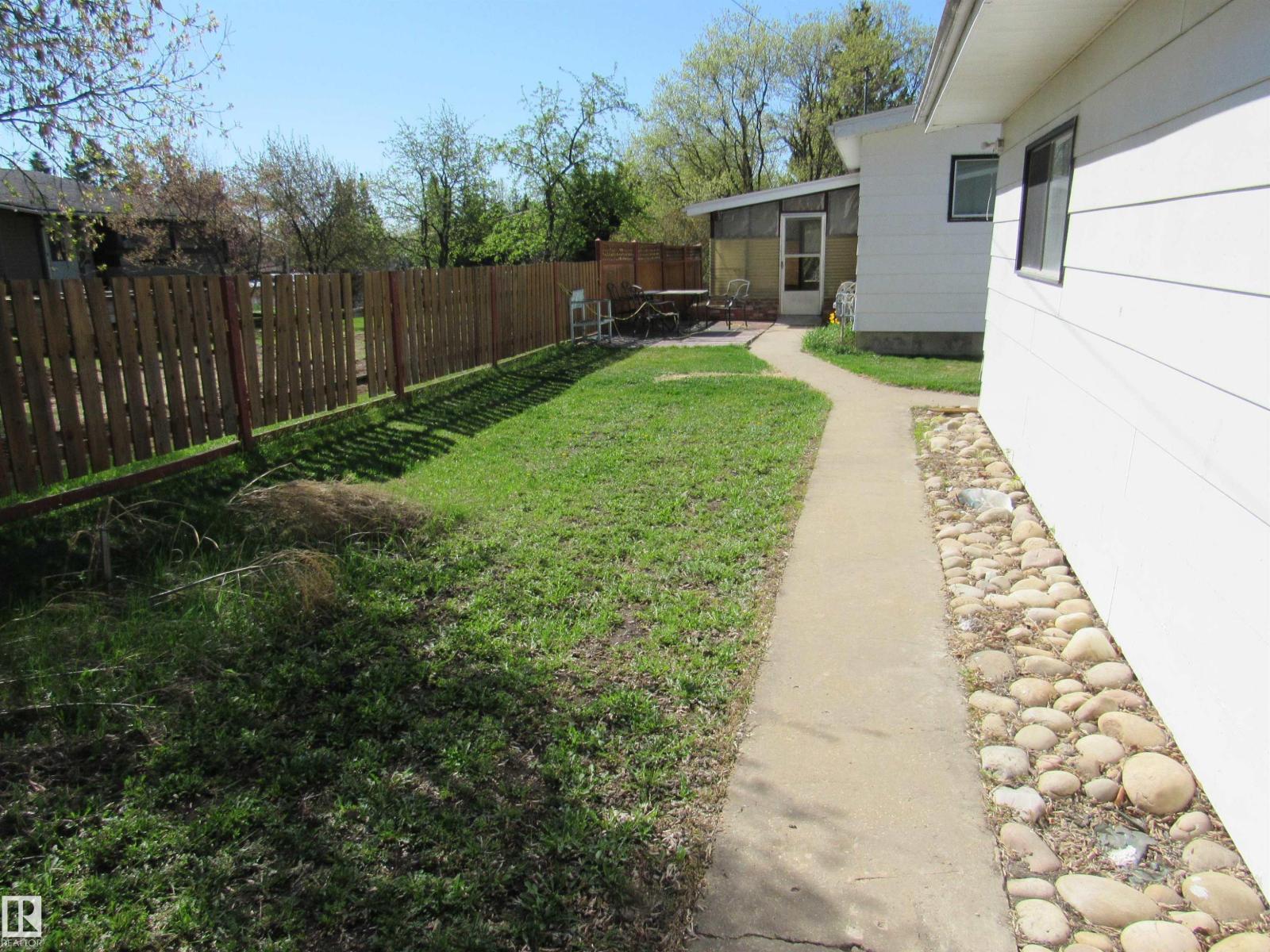 53 Crescent Drive — photo 9